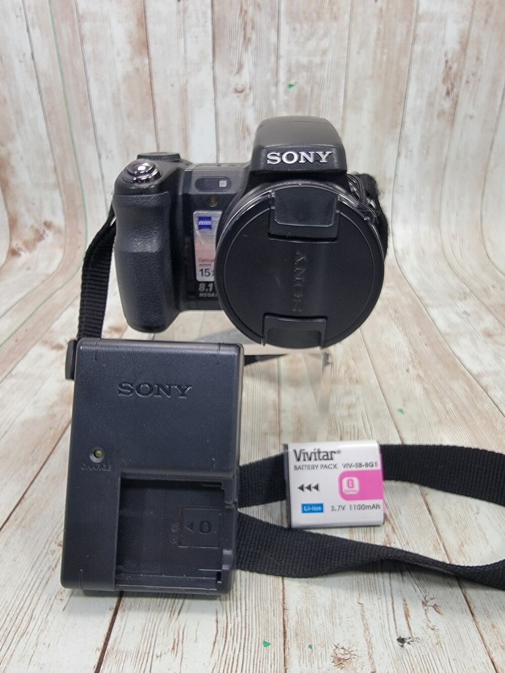 Sony Cyber-Shot DSC-H7 8.1MP 15X Optical Zoom Digital Camera W/2 Battery Tested
